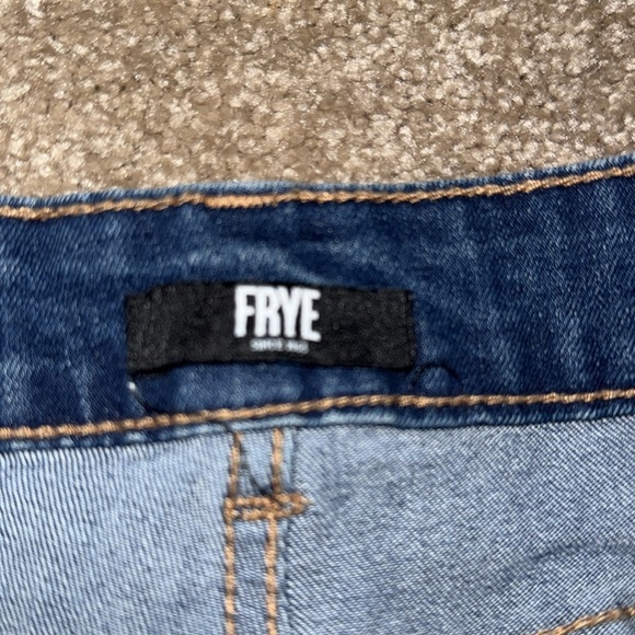 Frye Blue Straight Leg Jeans with Rich Indigo Wash - size 6/28. R - Picture 3 of 6